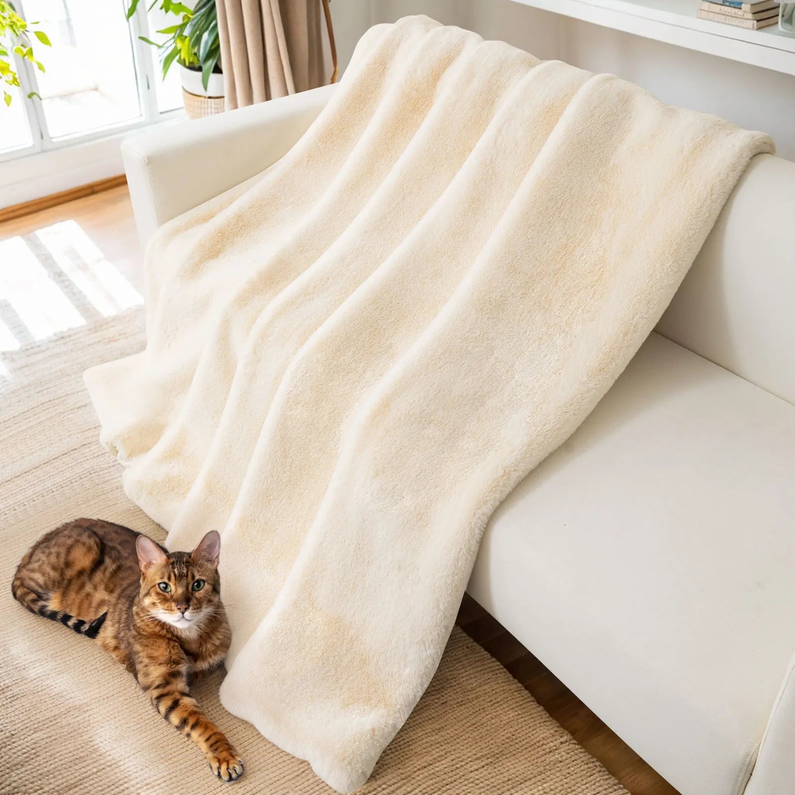 Ari Cream Mink Cashmere