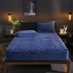 Image of Velvet Comfort Cover