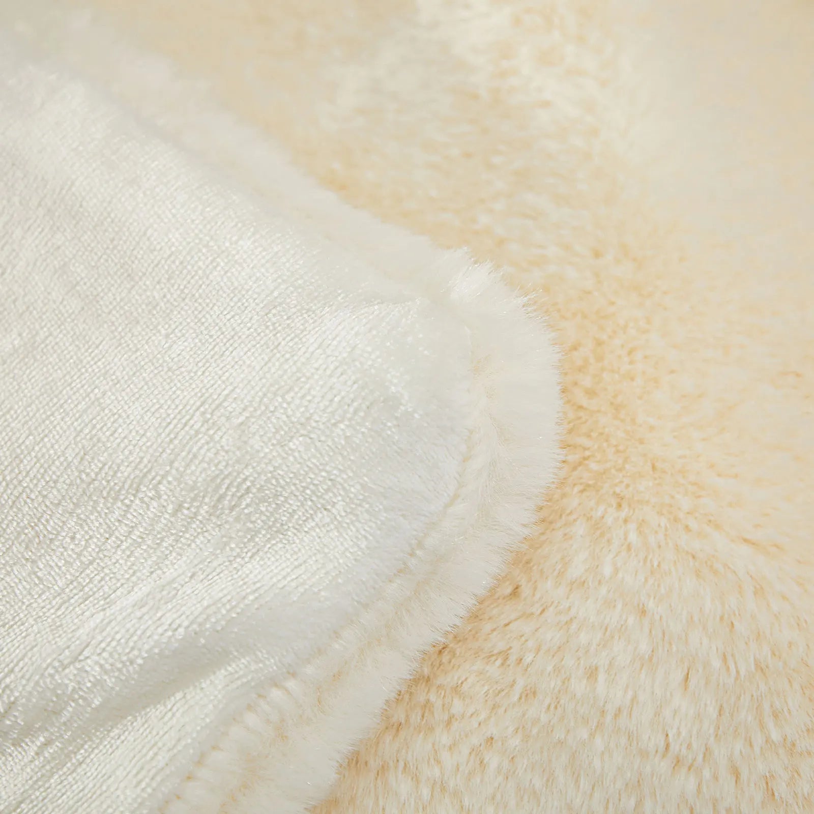 Ari Cream Mink Cashmere
