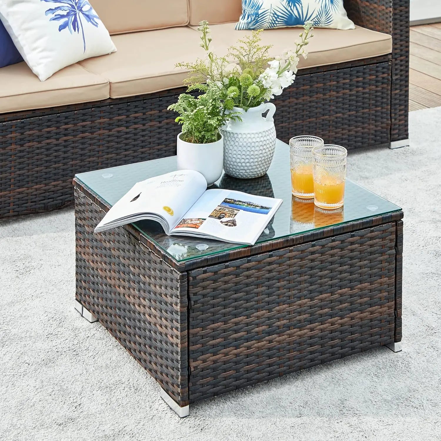 Hamptons Outdoor Sofa + FREE TABLE